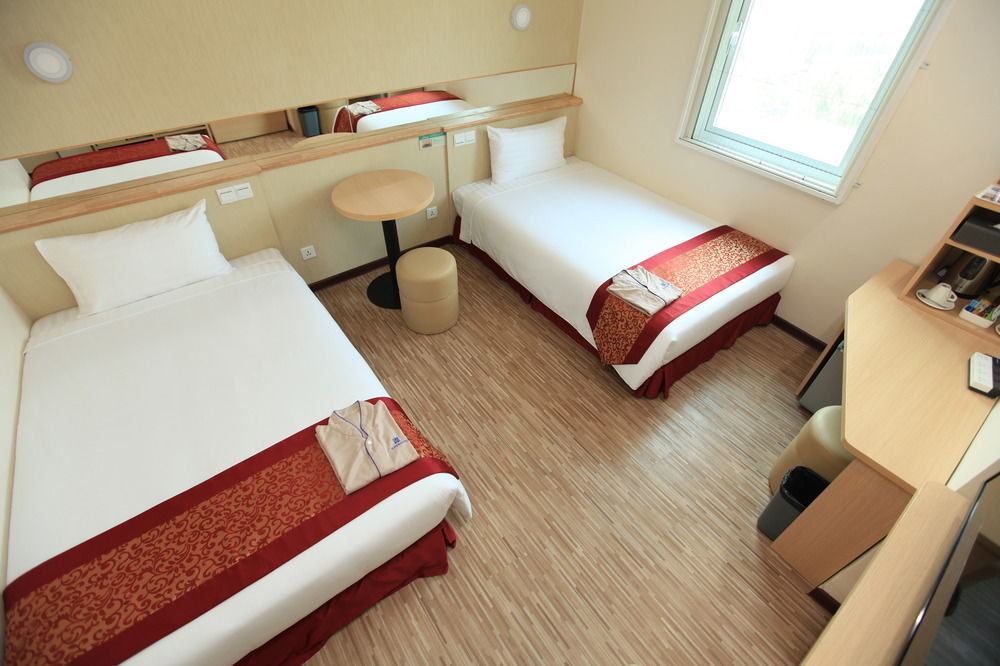 Super Hotel يانغون المظهر الخارجي الصورة