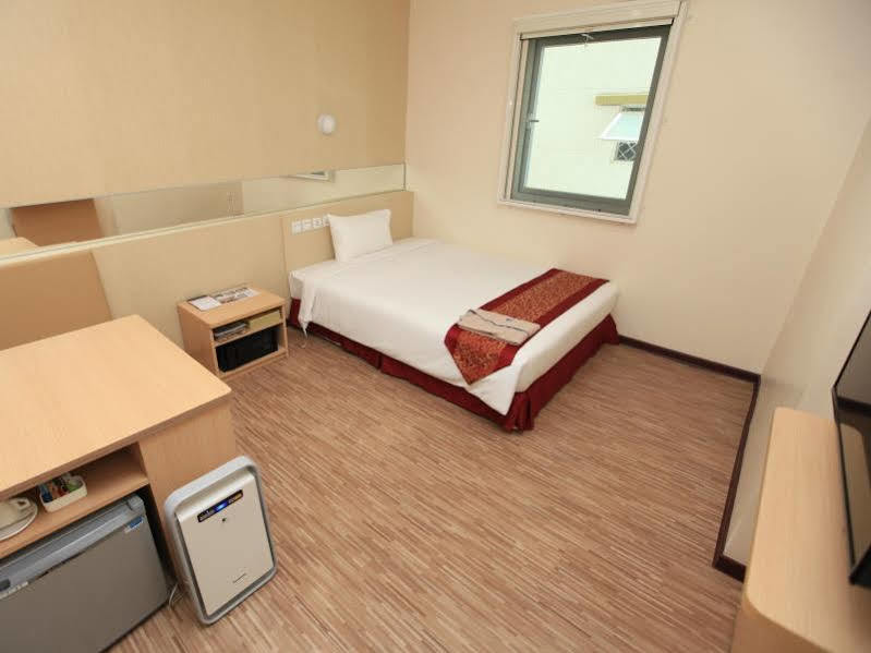 Super Hotel يانغون المظهر الخارجي الصورة